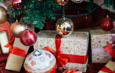 Christmas Tree With Gifts